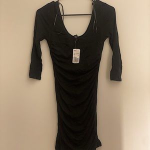Forever 21 long sleeve body con dress (brand new )